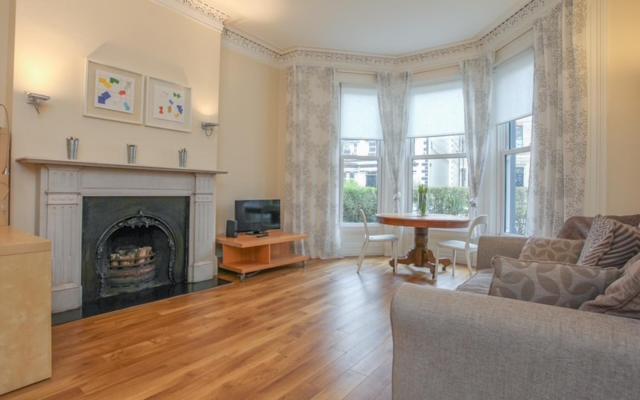 Queens Large 2 Bdr & 1 Bdr Apartments By Belfast City Breaks Exteriör bild