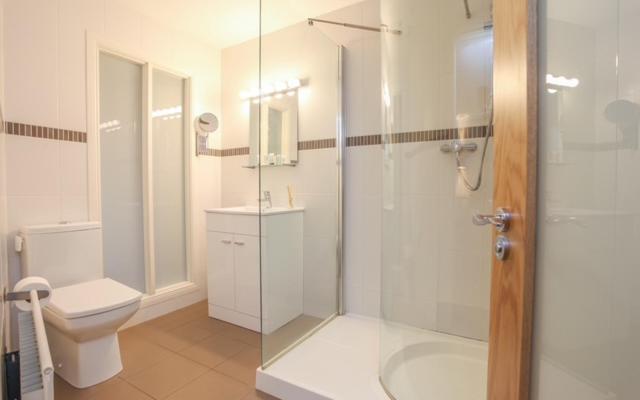 Queens Large 2 Bdr & 1 Bdr Apartments By Belfast City Breaks Exteriör bild